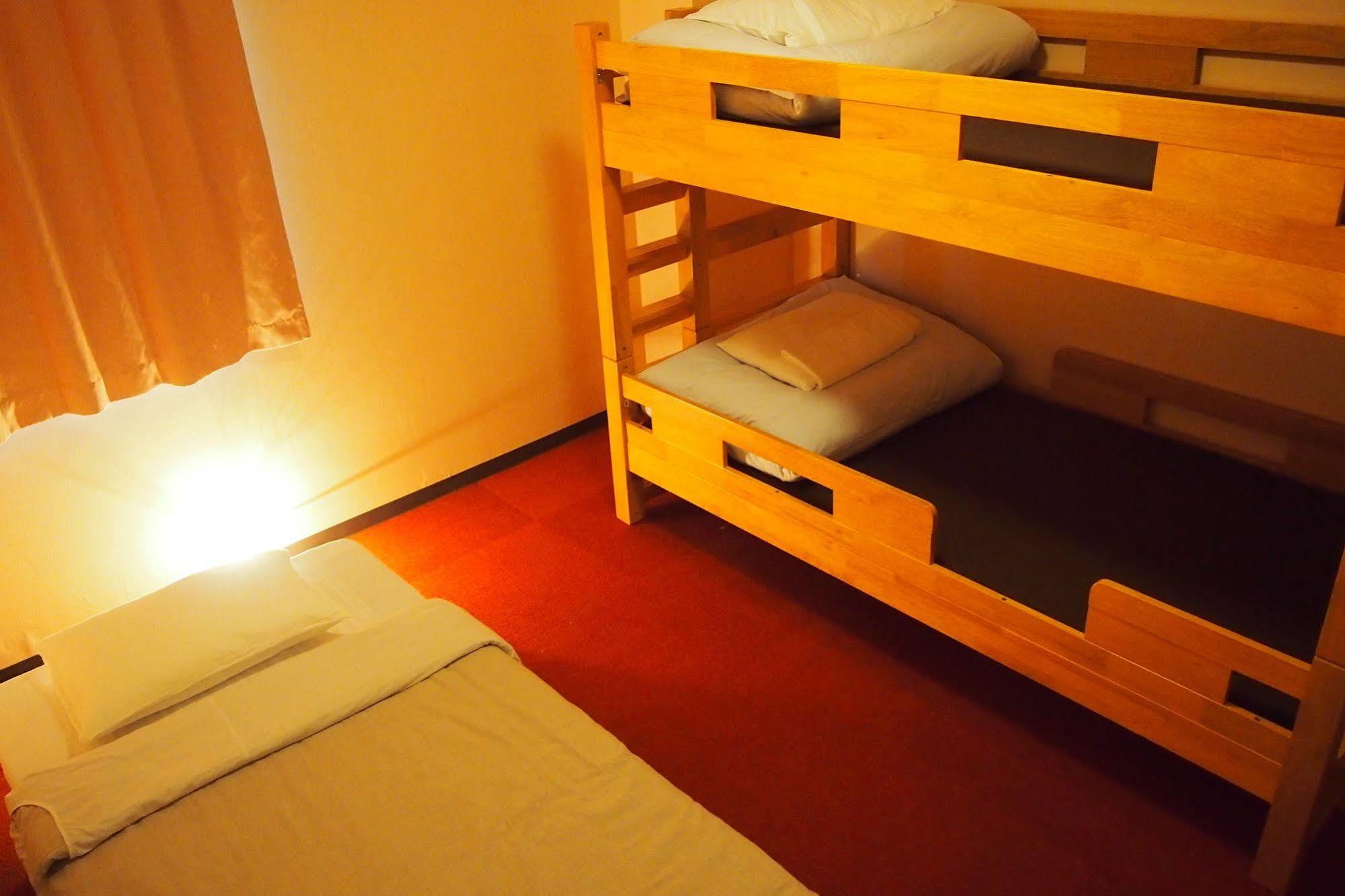 Khaosan Chitose Family Hostel Extérieur photo