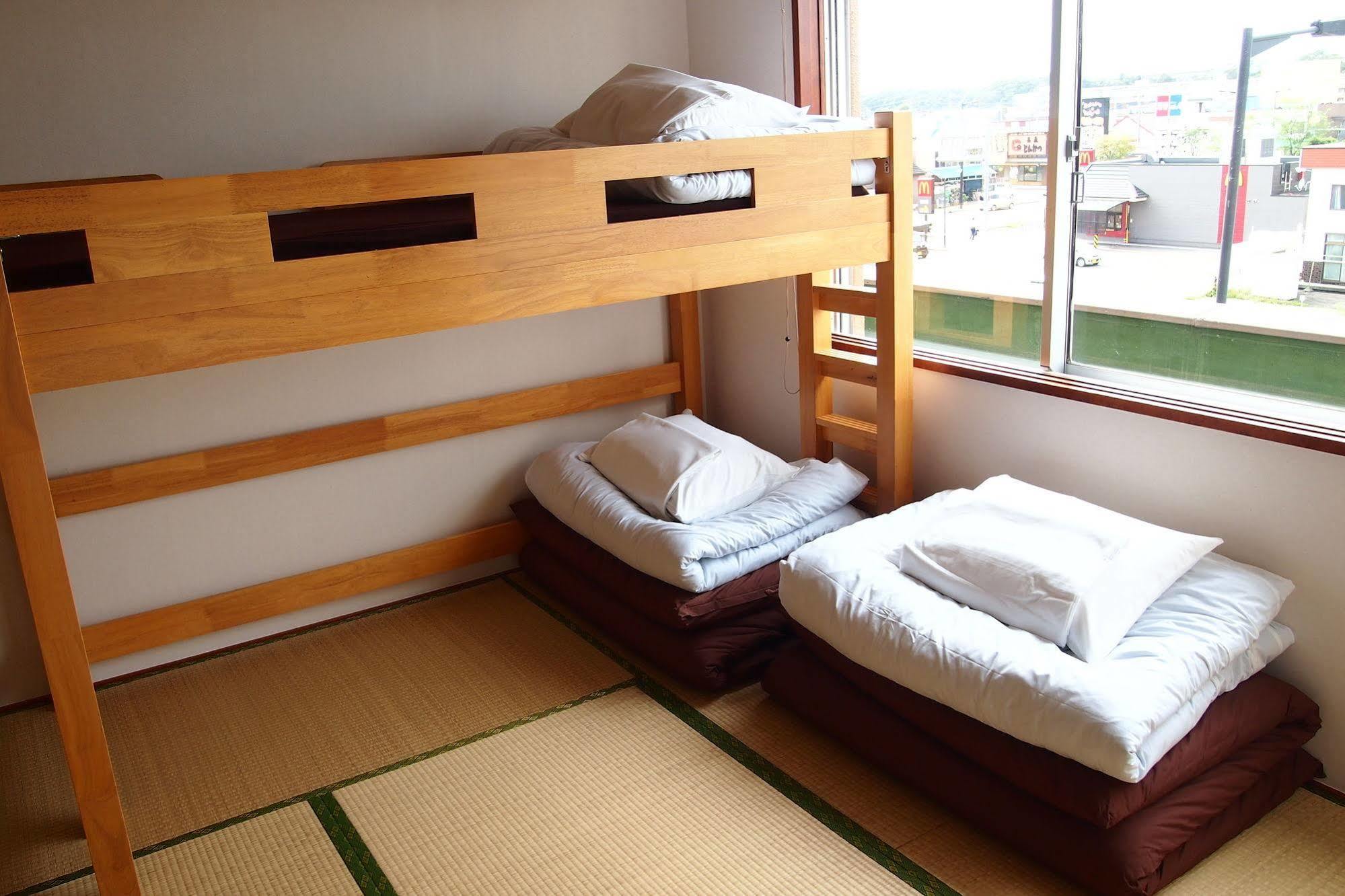 Khaosan Chitose Family Hostel Extérieur photo