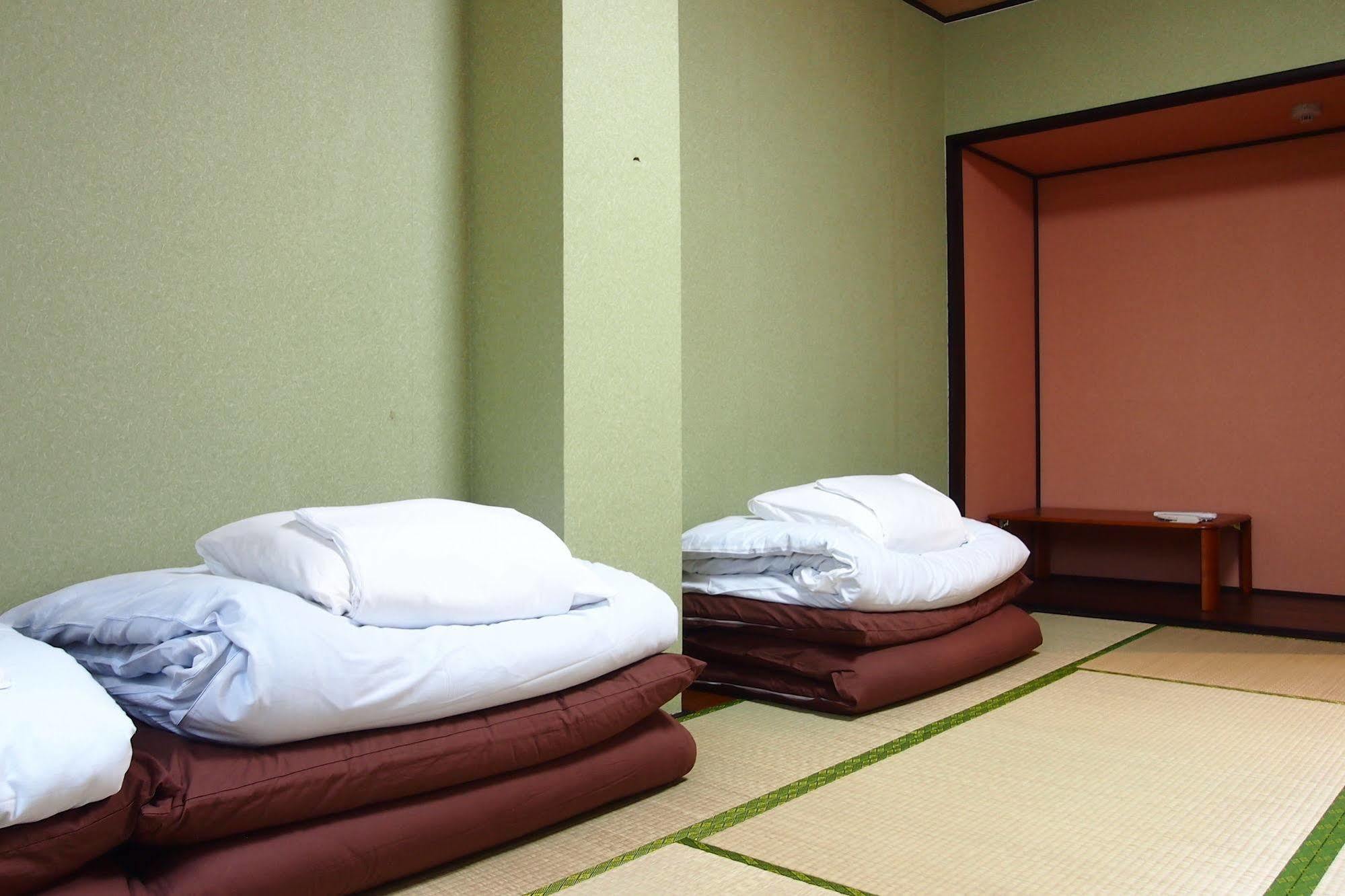 Khaosan Chitose Family Hostel Extérieur photo